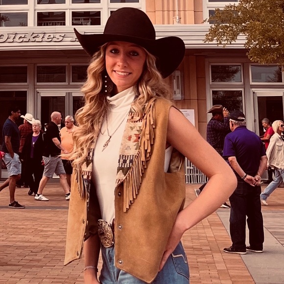 Meet your Posher, Callie - Picture 1 of 1